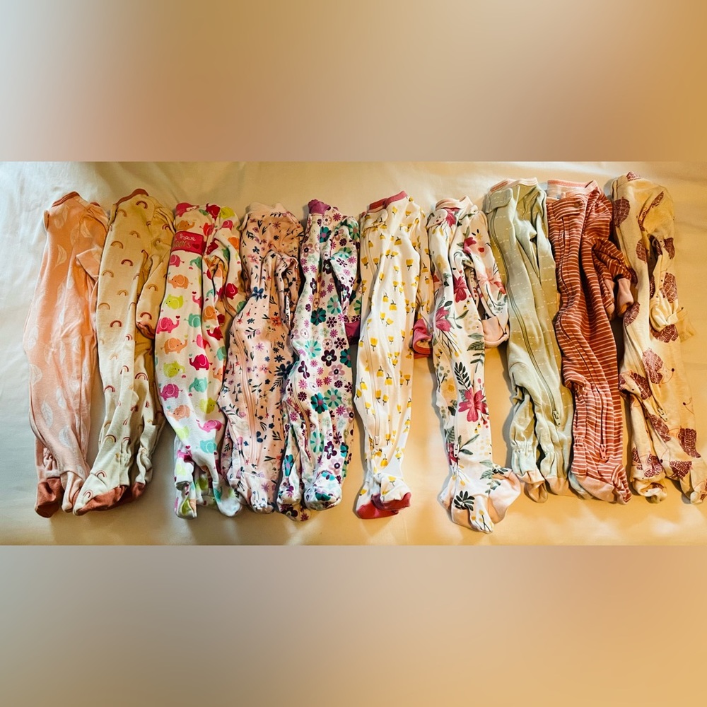 EUC 10 Pairs, 0-3 Month Baby Girl Pajamas